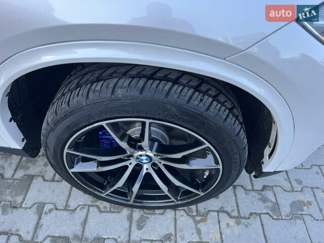 Білий БМВ Х5, об'ємом двигуна 2.98 л та пробігом 203 тис. км за 22900 $, фото 23 на Automoto.ua