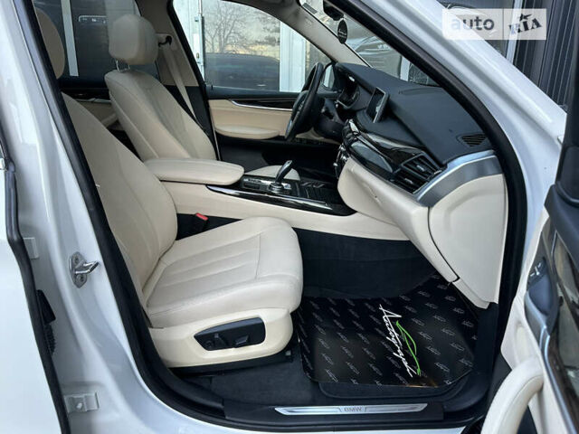 Белый БМВ Х5, объемом двигателя 2.98 л и пробегом 127 тыс. км за 24999 $, фото 10 на Automoto.ua