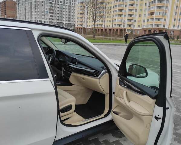 Білий БМВ Х5, об'ємом двигуна 3 л та пробігом 166 тис. км за 23990 $, фото 10 на Automoto.ua