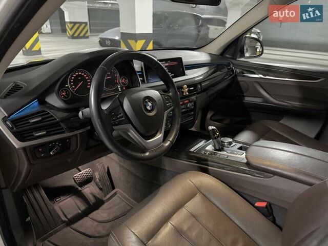 Білий БМВ Х5, об'ємом двигуна 2 л та пробігом 155 тис. км за 24100 $, фото 23 на Automoto.ua