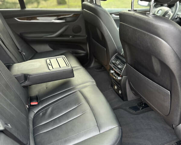 Белый БМВ Х5, объемом двигателя 2.98 л и пробегом 209 тыс. км за 17950 $, фото 21 на Automoto.ua