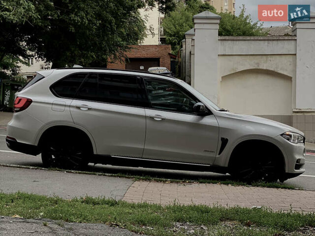 Білий БМВ Х5, об'ємом двигуна 3 л та пробігом 65 тис. км за 23800 $, фото 3 на Automoto.ua