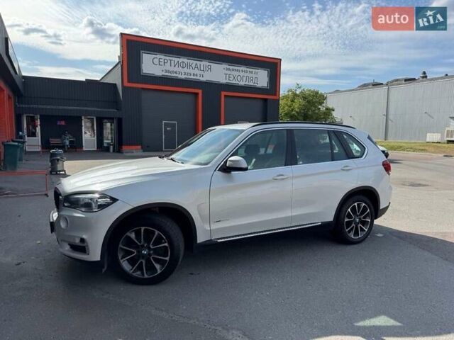 Белый БМВ Х5, объемом двигателя 2.99 л и пробегом 84 тыс. км за 40000 $, фото 2 на Automoto.ua