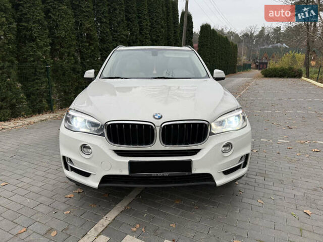 Белый БМВ Х5, объемом двигателя 2.98 л и пробегом 211 тыс. км за 28000 $, фото 1 на Automoto.ua