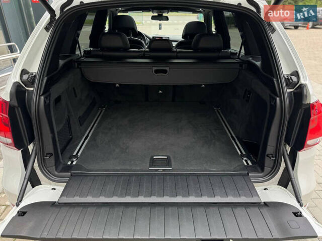 Белый БМВ Х5, объемом двигателя 3 л и пробегом 308 тыс. км за 27999 $, фото 50 на Automoto.ua