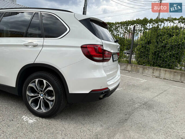 Білий БМВ Х5, об'ємом двигуна 2.98 л та пробігом 232 тис. км за 21500 $, фото 6 на Automoto.ua