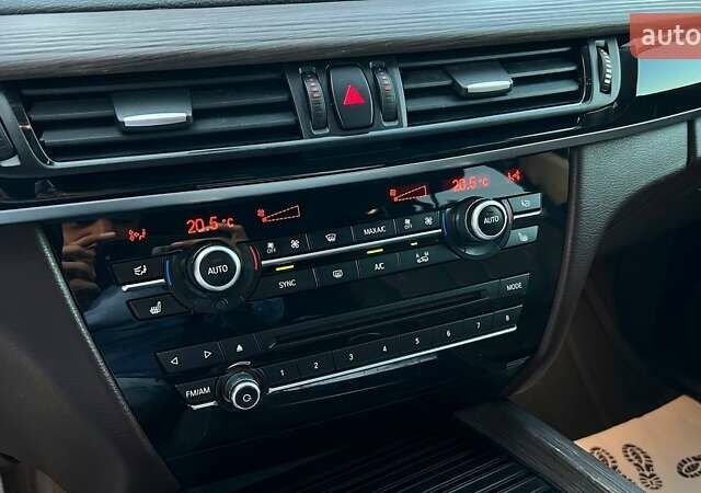 Білий БМВ Х5, об'ємом двигуна 2.99 л та пробігом 218 тис. км за 27900 $, фото 12 на Automoto.ua