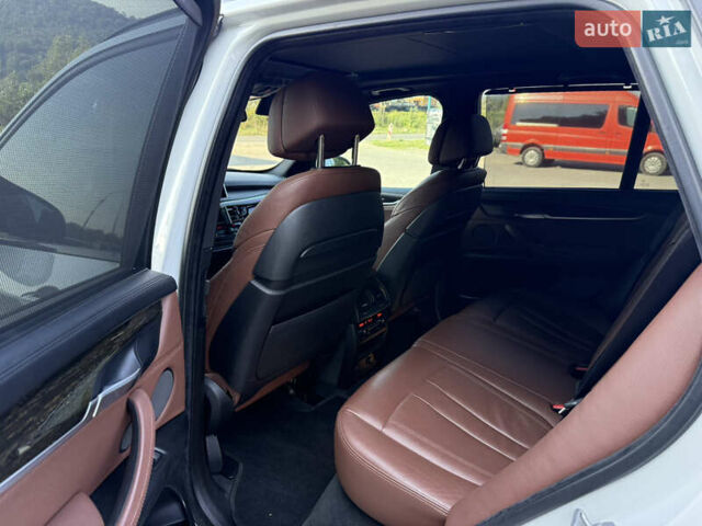 Білий БМВ Х5, об'ємом двигуна 4.39 л та пробігом 204 тис. км за 23500 $, фото 19 на Automoto.ua