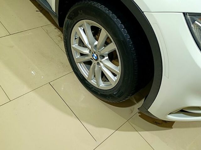 Белый БМВ Х5, объемом двигателя 3 л и пробегом 165 тыс. км за 22750 $, фото 2 на Automoto.ua