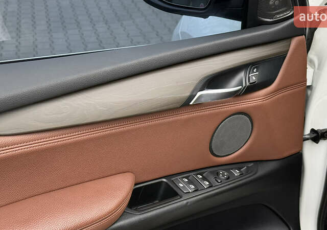 Белый БМВ Х5, объемом двигателя 2 л и пробегом 131 тыс. км за 25000 $, фото 14 на Automoto.ua