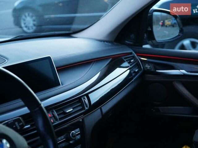 Белый БМВ Х5, объемом двигателя 3 л и пробегом 119 тыс. км за 38300 $, фото 40 на Automoto.ua