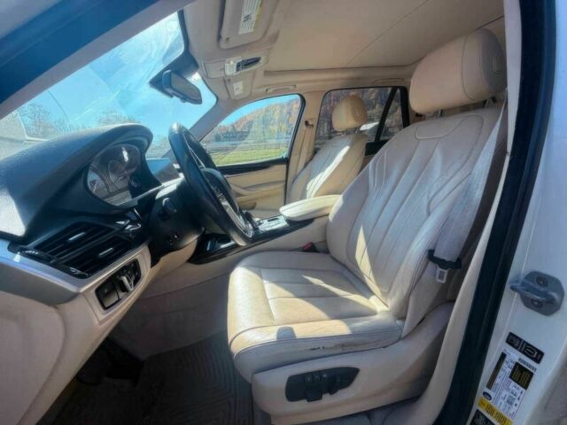 Белый БМВ Х5, объемом двигателя 3 л и пробегом 75 тыс. км за 14000 $, фото 7 на Automoto.ua