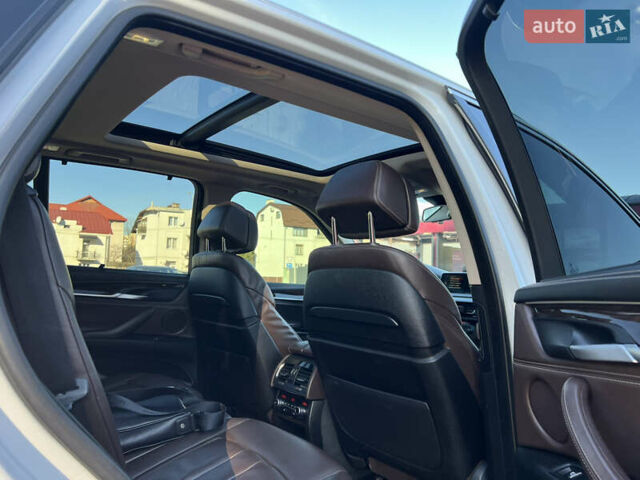 Білий БМВ Х5, об'ємом двигуна 2.98 л та пробігом 203 тис. км за 22900 $, фото 19 на Automoto.ua