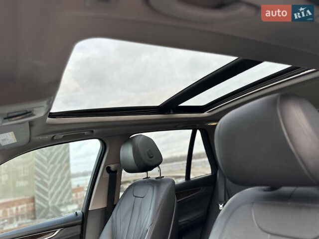 Белый БМВ Х5, объемом двигателя 2.98 л и пробегом 209 тыс. км за 17950 $, фото 15 на Automoto.ua