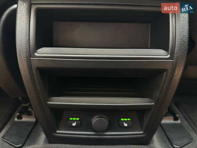 Белый БМВ Х5, объемом двигателя 3 л и пробегом 308 тыс. км за 27999 $, фото 48 на Automoto.ua