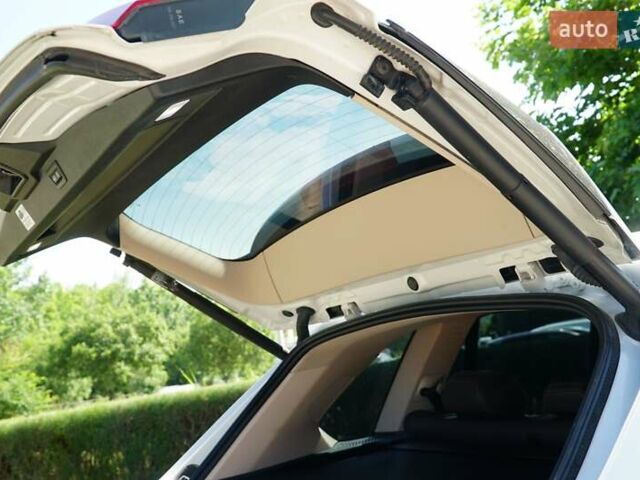 Белый БМВ Х5, объемом двигателя 3 л и пробегом 119 тыс. км за 38300 $, фото 35 на Automoto.ua