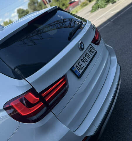 БМВ Х5 2015 в Днепре (Днепропетровске) на Automoto.ua Белый БМВ Х5, объемом двигателя 3 л и пробегом 225 тыс. км за 22000 $, фото 41 на Automoto.ua