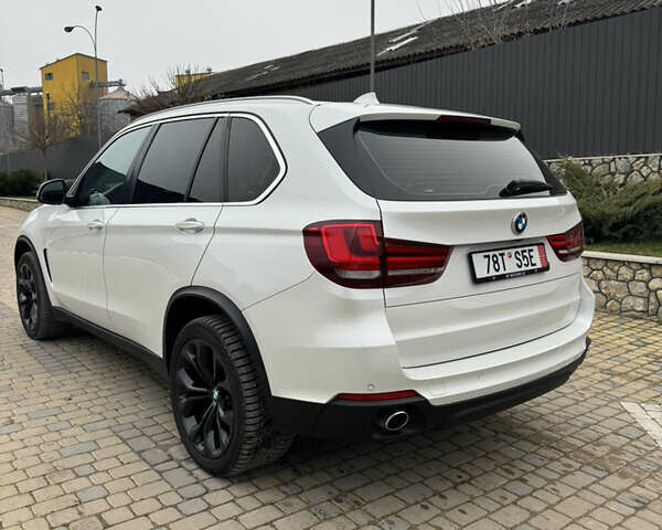 Білий БМВ Х5, об'ємом двигуна 3 л та пробігом 178 тис. км за 30500 $, фото 5 на Automoto.ua