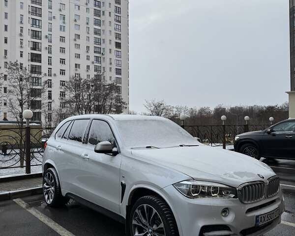 Белый БМВ Х5, объемом двигателя 3 л и пробегом 195 тыс. км за 32000 $, фото 17 на Automoto.ua