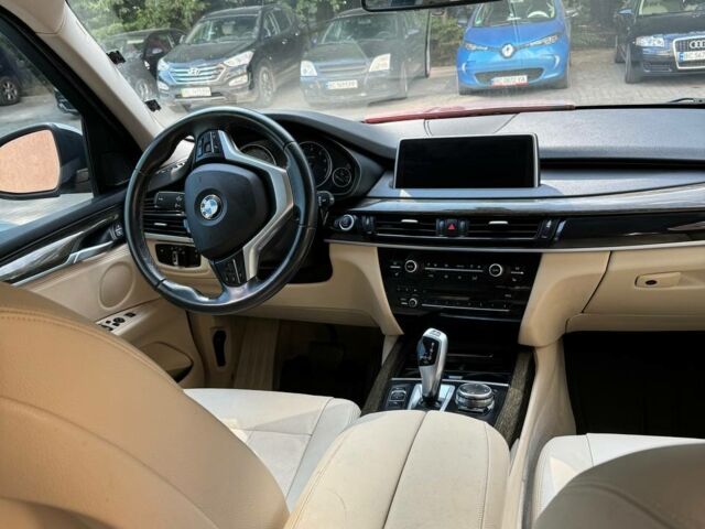 Белый БМВ Х5, объемом двигателя 3 л и пробегом 160 тыс. км за 21300 $, фото 10 на Automoto.ua