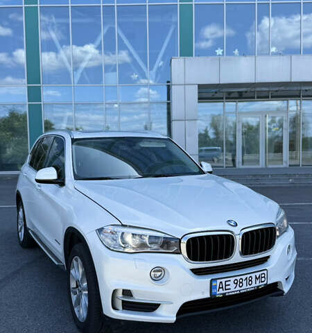 БМВ Х5 2015 в Днепре (Днепропетровске) на Automoto.ua Белый БМВ Х5, объемом двигателя 3 л и пробегом 225 тыс. км за 22000 $, фото 7 на Automoto.ua