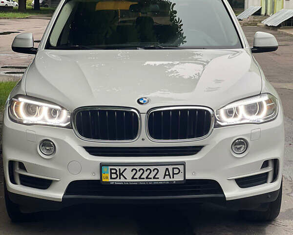 Белый БМВ Х5, объемом двигателя 2 л и пробегом 189 тыс. км за 27500 $, фото 3 на Automoto.ua