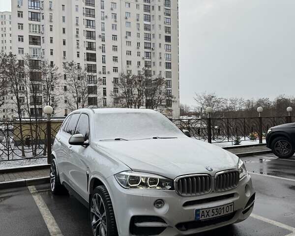 Белый БМВ Х5, объемом двигателя 3 л и пробегом 195 тыс. км за 32000 $, фото 10 на Automoto.ua