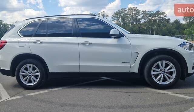 Білий БМВ Х5, об'ємом двигуна 2.98 л та пробігом 102 тис. км за 26500 $, фото 6 на Automoto.ua