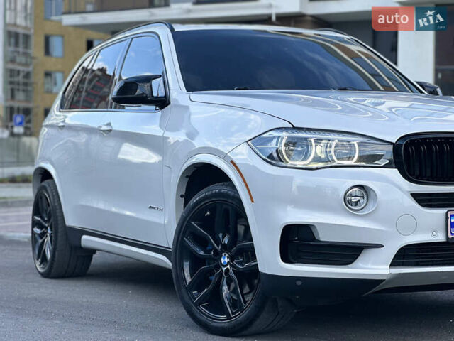 Білий БМВ Х5, об'ємом двигуна 2.99 л та пробігом 223 тис. км за 27800 $, фото 8 на Automoto.ua