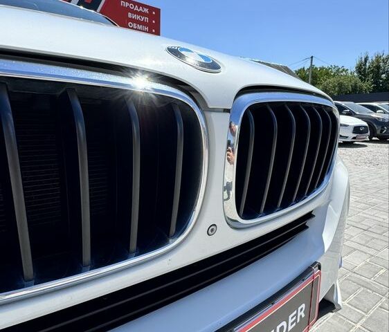 Белый БМВ Х5, объемом двигателя 3 л и пробегом 177 тыс. км за 27800 $, фото 9 на Automoto.ua