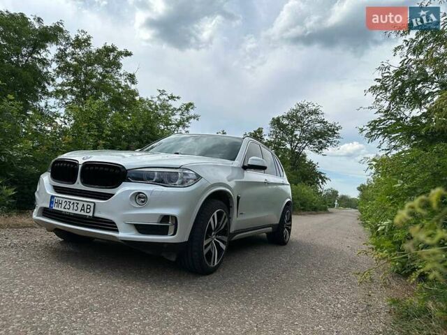 Белый БМВ Х5, объемом двигателя 2.98 л и пробегом 138 тыс. км за 30000 $, фото 62 на Automoto.ua