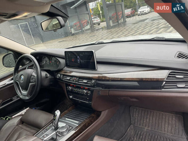 Білий БМВ Х5, об'ємом двигуна 2.99 л та пробігом 238 тис. км за 31000 $, фото 15 на Automoto.ua