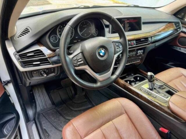 Белый БМВ Х5, объемом двигателя 3 л и пробегом 119 тыс. км за 9800 $, фото 7 на Automoto.ua