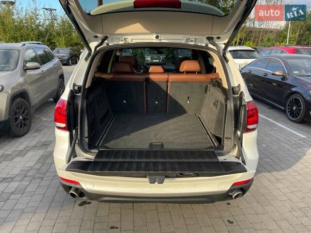 Білий БМВ Х5, об'ємом двигуна 2.98 л та пробігом 204 тис. км за 17300 $, фото 30 на Automoto.ua