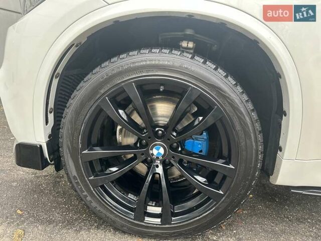 Білий БМВ Х5, об'ємом двигуна 3 л та пробігом 114 тис. км за 25000 $, фото 8 на Automoto.ua