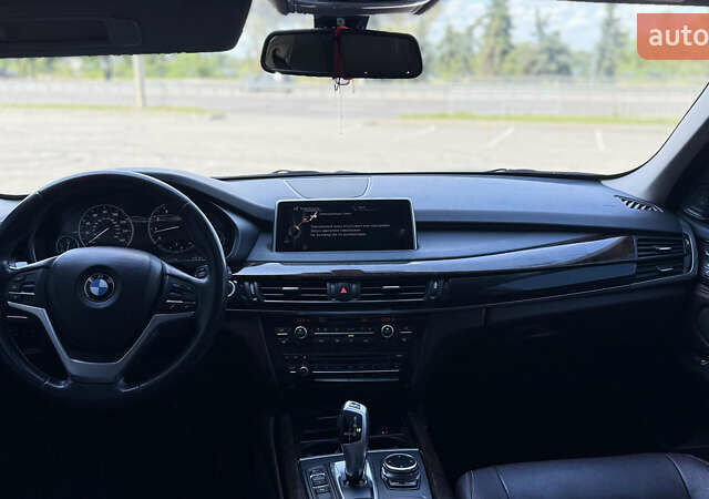 БМВ Х5 2015 в Днепре (Днепропетровске) на Automoto.ua Белый БМВ Х5, объемом двигателя 3 л и пробегом 225 тыс. км за 22000 $, фото 39 на Automoto.ua