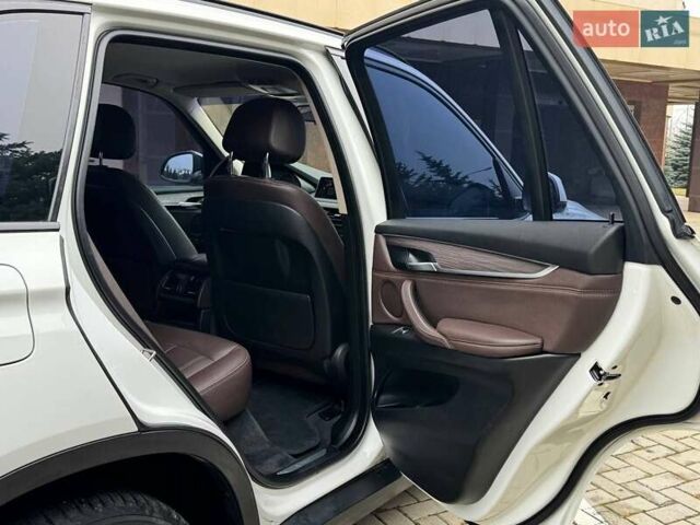 Белый БМВ Х5, объемом двигателя 2 л и пробегом 248 тыс. км за 22500 $, фото 32 на Automoto.ua