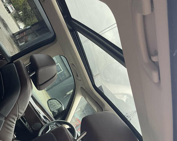 Білий БМВ Х5, об'ємом двигуна 2.99 л та пробігом 238 тис. км за 31000 $, фото 11 на Automoto.ua