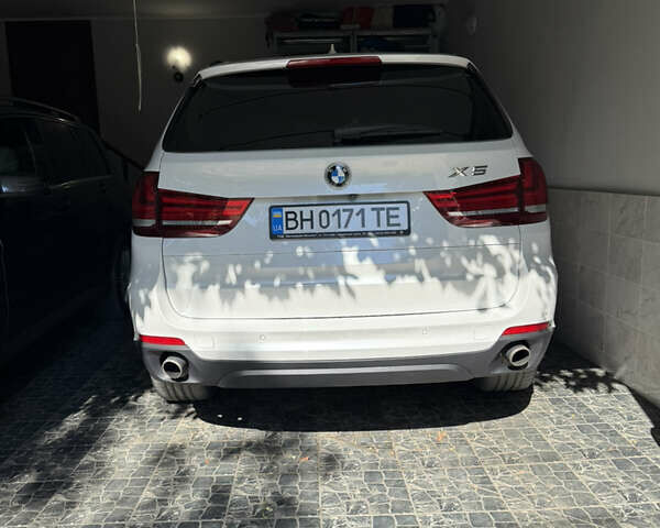 Білий БМВ Х5, об'ємом двигуна 2.99 л та пробігом 189 тис. км за 26000 $, фото 7 на Automoto.ua
