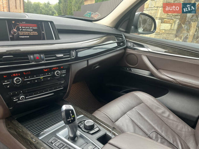 Белый БМВ Х5, объемом двигателя 2 л и пробегом 220 тыс. км за 28500 $, фото 5 на Automoto.ua