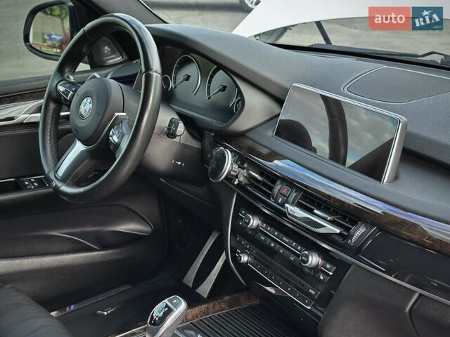 БМВ Х5 2015 в Кривом Роге на Automoto.ua Белый БМВ Х5, объемом двигателя 2.98 л и пробегом 115 тыс. км за 30000 $, фото 11 на Automoto.ua