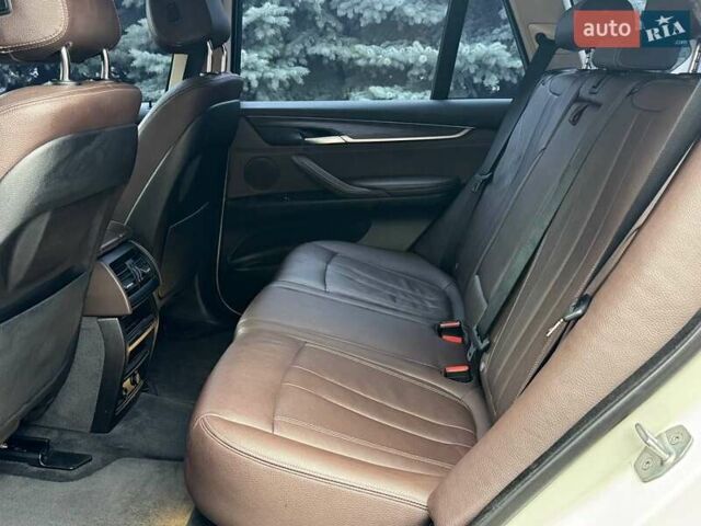 Белый БМВ Х5, объемом двигателя 2 л и пробегом 248 тыс. км за 22500 $, фото 28 на Automoto.ua