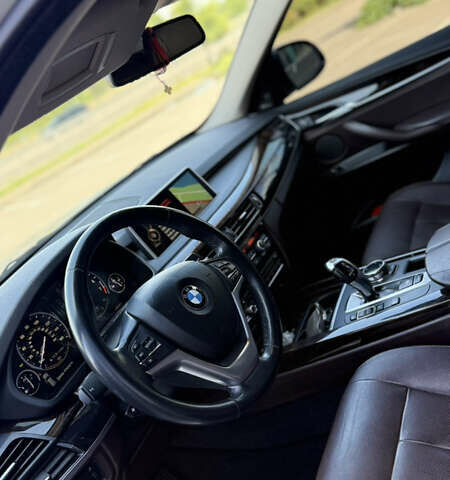 БМВ Х5 2015 в Днепре (Днепропетровске) на Automoto.ua Белый БМВ Х5, объемом двигателя 3 л и пробегом 225 тыс. км за 22000 $, фото 24 на Automoto.ua