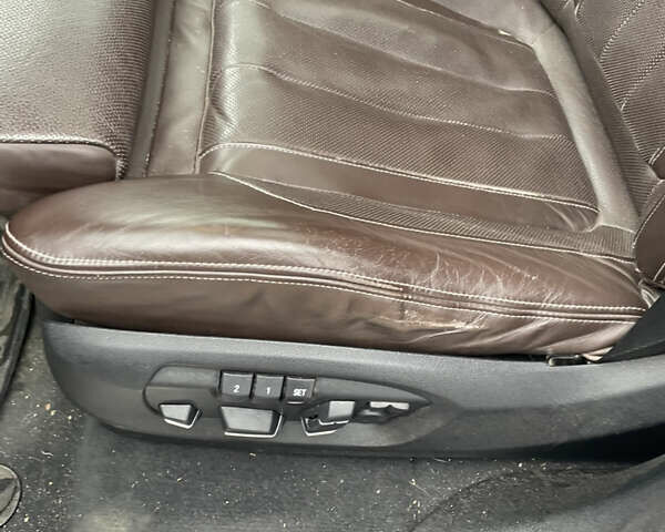 Білий БМВ Х5, об'ємом двигуна 2.99 л та пробігом 238 тис. км за 31000 $, фото 18 на Automoto.ua