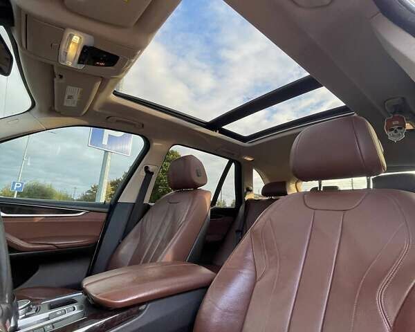 Білий БМВ Х5, об'ємом двигуна 2.98 л та пробігом 204 тис. км за 17300 $, фото 21 на Automoto.ua