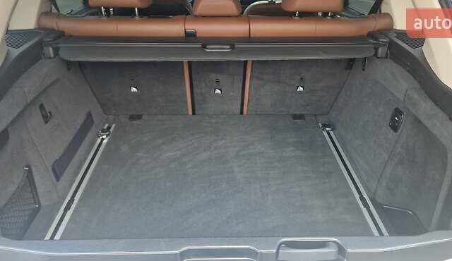 Білий БМВ Х5, об'ємом двигуна 2.98 л та пробігом 102 тис. км за 26500 $, фото 15 на Automoto.ua