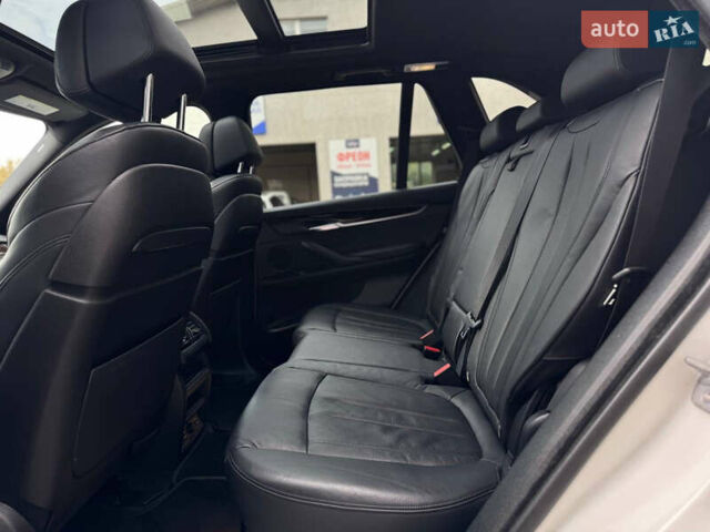 Белый БМВ Х5, объемом двигателя 3 л и пробегом 308 тыс. км за 27999 $, фото 37 на Automoto.ua