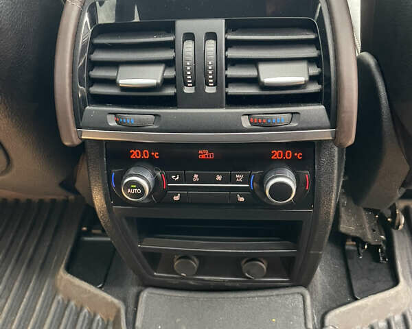 Білий БМВ Х5, об'ємом двигуна 2.99 л та пробігом 238 тис. км за 31000 $, фото 10 на Automoto.ua