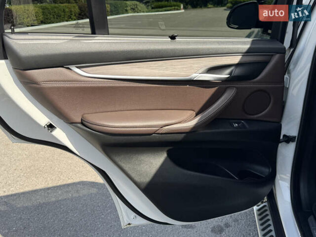 Белый БМВ Х5, объемом двигателя 2.98 л и пробегом 126 тыс. км за 26000 $, фото 40 на Automoto.ua