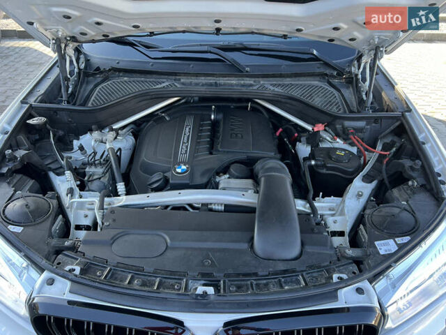 Білий БМВ Х5, об'ємом двигуна 2.98 л та пробігом 203 тис. км за 22900 $, фото 24 на Automoto.ua